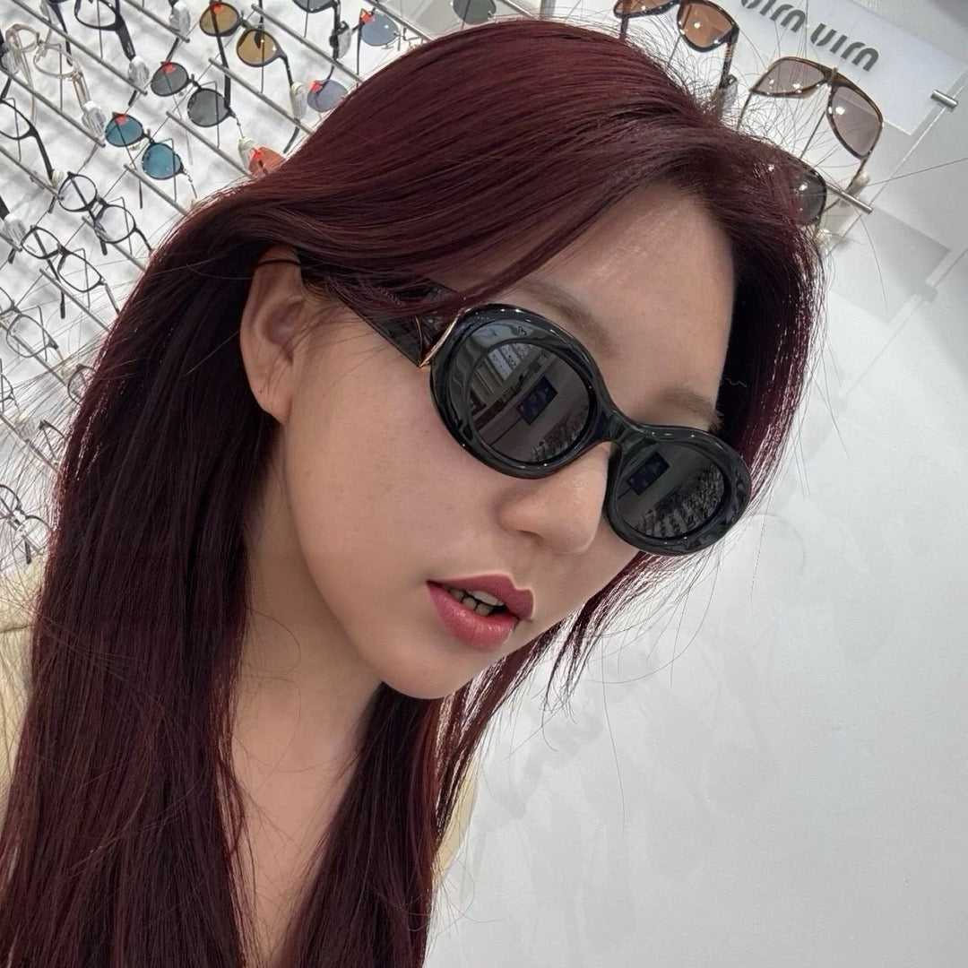 BVLGARI Bvlgari Diva'S Dream Calla BV 40070I 01A Sunglasses ✨ - onlinechics.com