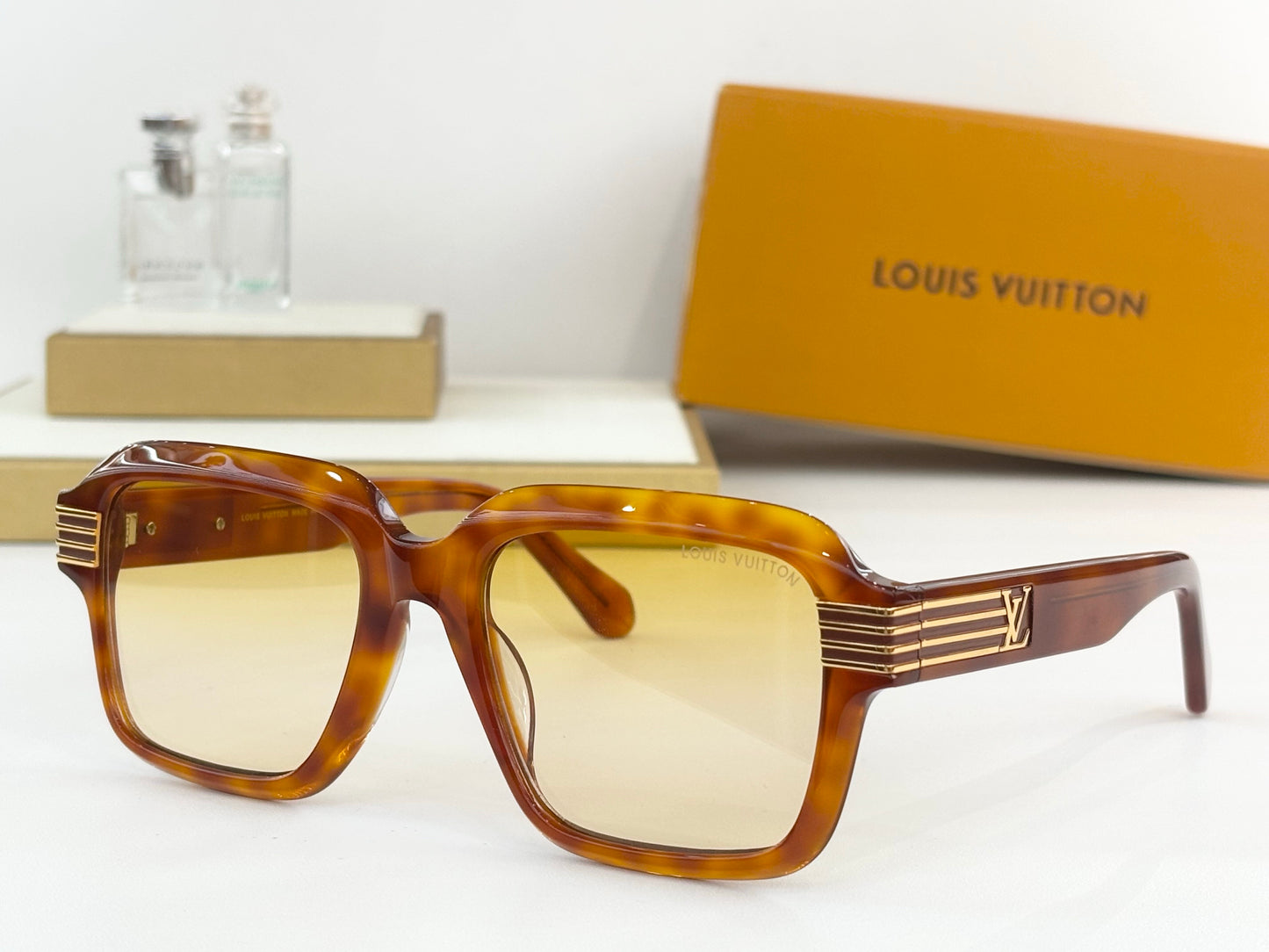 Louis Vuitton Z2739U LV Slide Large Square Round  Sunglasses  ✨