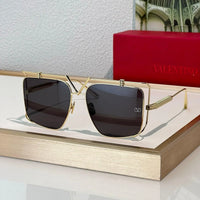 Valentino V-LIGHT VLS116 - AS SEEN ON JENNIFER LOPEZ Sunglasses✨