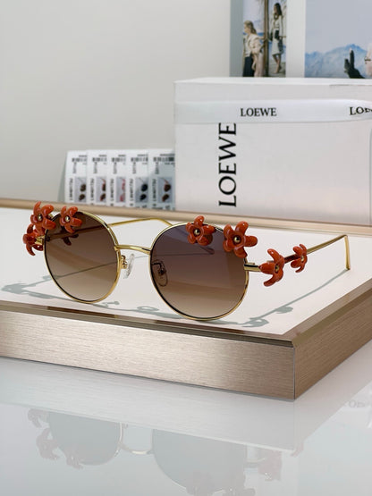- LOEWE LW 40173 U 30E Oval Sunglasses ✨ - onlinechics.com