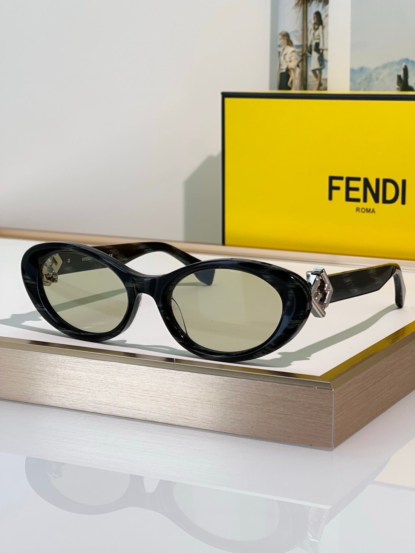 FENDI FF Diamonds FE40140U 56V Sunglasses✨ - onlinechics.com