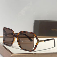 TOM FORD SOLANGE TF1089 Sunglasses 🔱