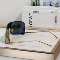 '- LOEWE  SIGNATURE LW40193U Sunglasses  ✨