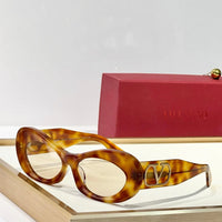 Valentino VLS178 Round Sunglasses✨
