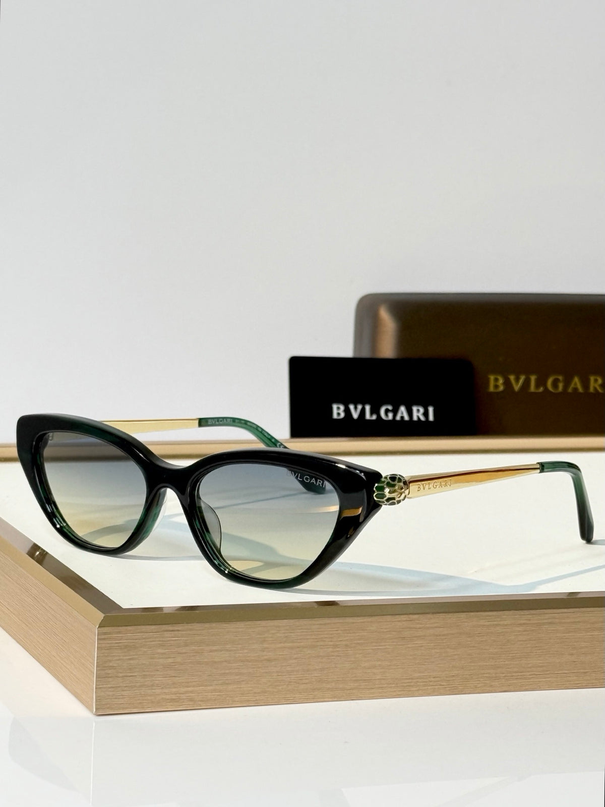 BVLGARI Serpenti Forever BV40109I Sunglasses ✨