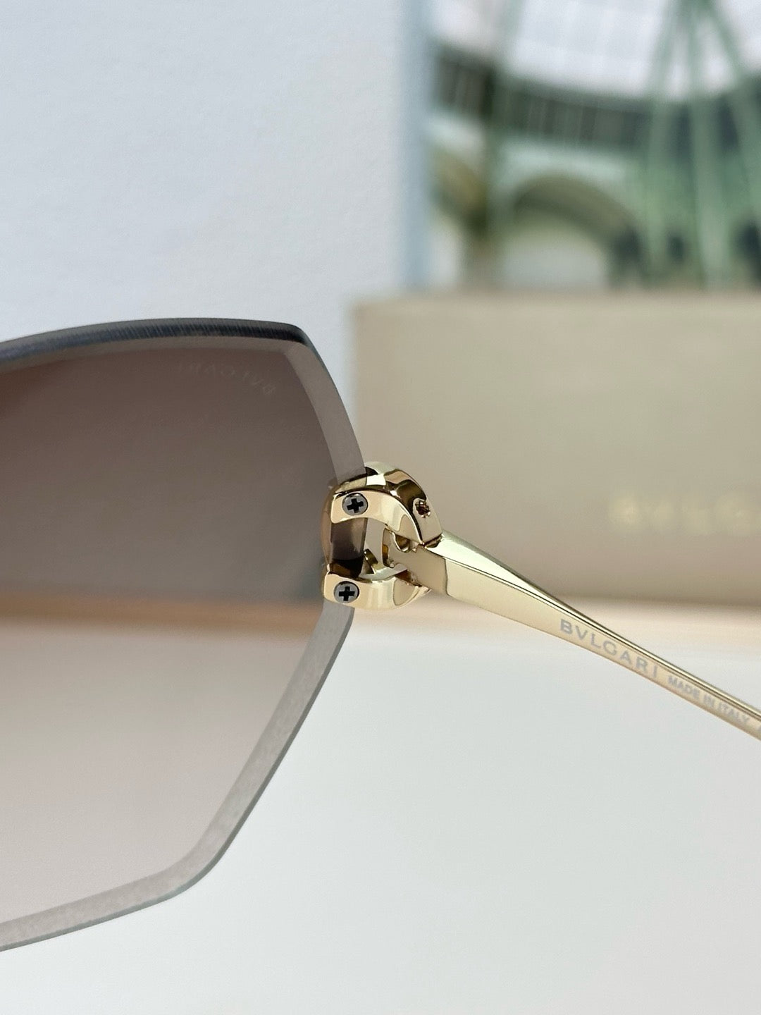 BVLGARI BV6105B Square / Oversized Sunglasses ✨