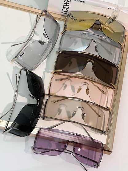 LOEWE  SIGNATURE LW40193U Sunglasses  ✨ - onlinechics.com