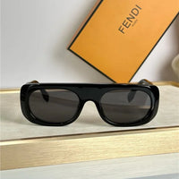 FENDI FF 40095 Logo Fendigraphy Sunglasses✨