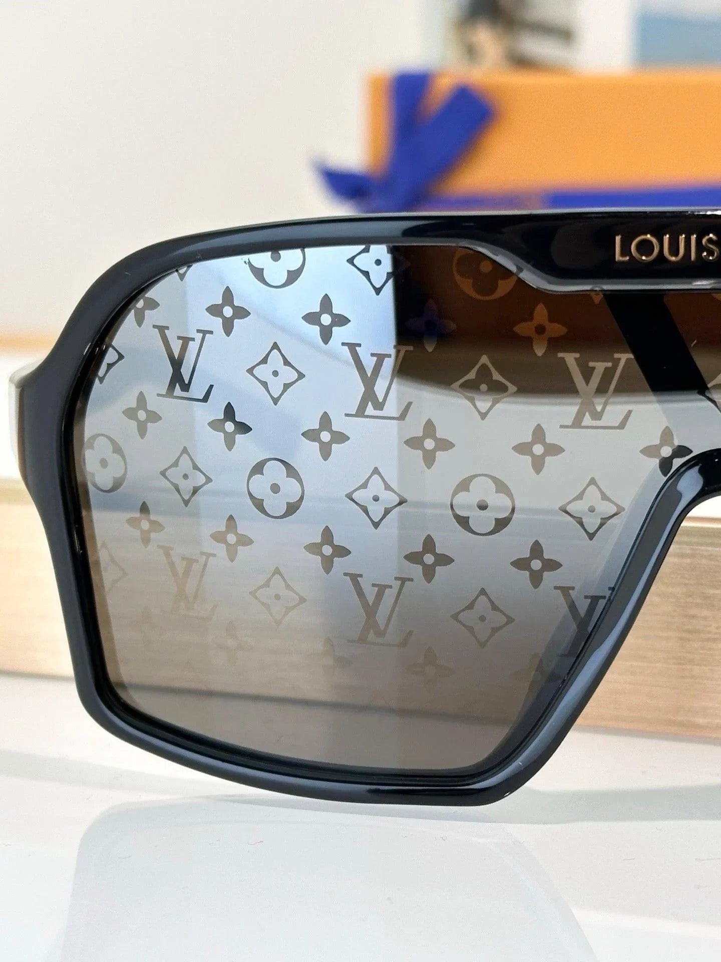 Louis Vuitton Z3103U LV Ski LV Tramontane Mask Sunglasses