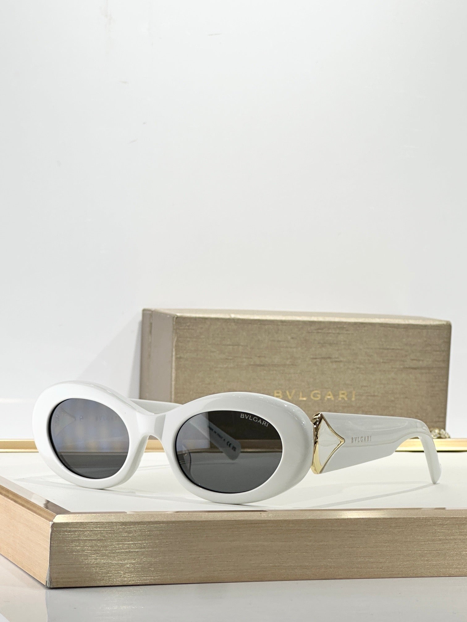 BVLGARI Bvlgari Diva'S Dream Calla BV 40070I 01A Sunglasses ✨ - onlinechics.com