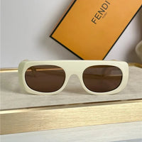 FENDI FF 40095 Logo Fendigraphy Sunglasses✨