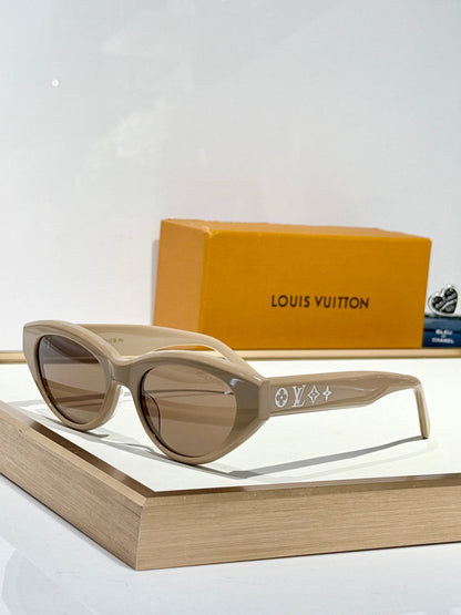Louis Vuitton Z2686U New LV Line Cat Eye Sunglasses ✨.