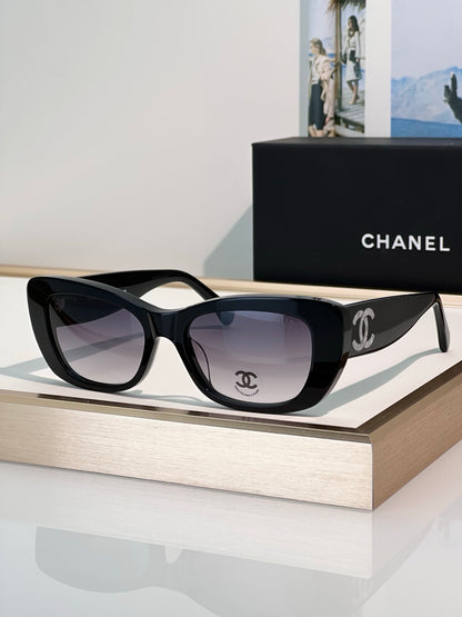 CHANEL A71766 EXCLUSIVE  Butterfly Sunglasses - Chanel Eyewear  🖤