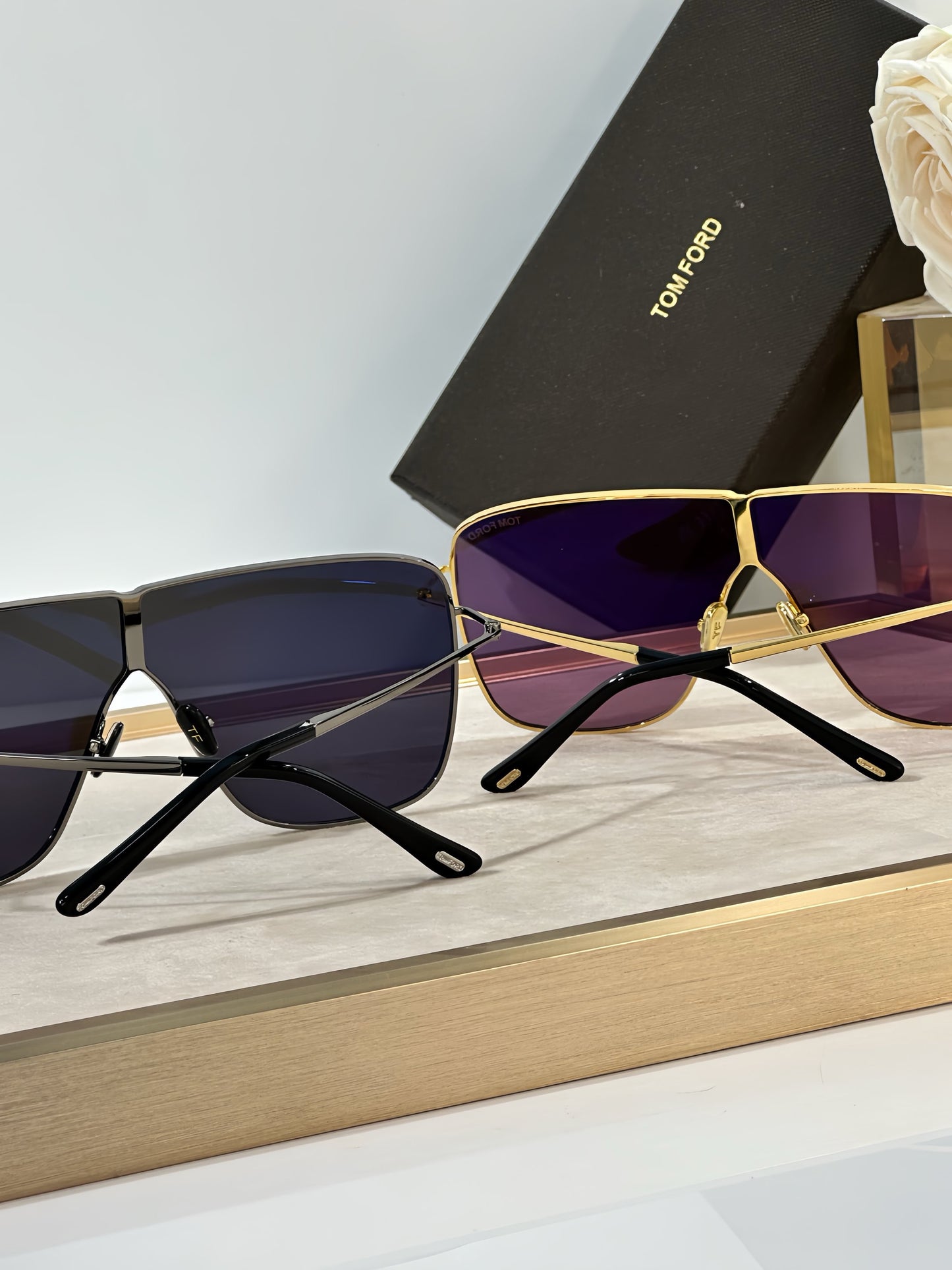 TOM FORD FT1159 pilot-frame Sunglasses ✨