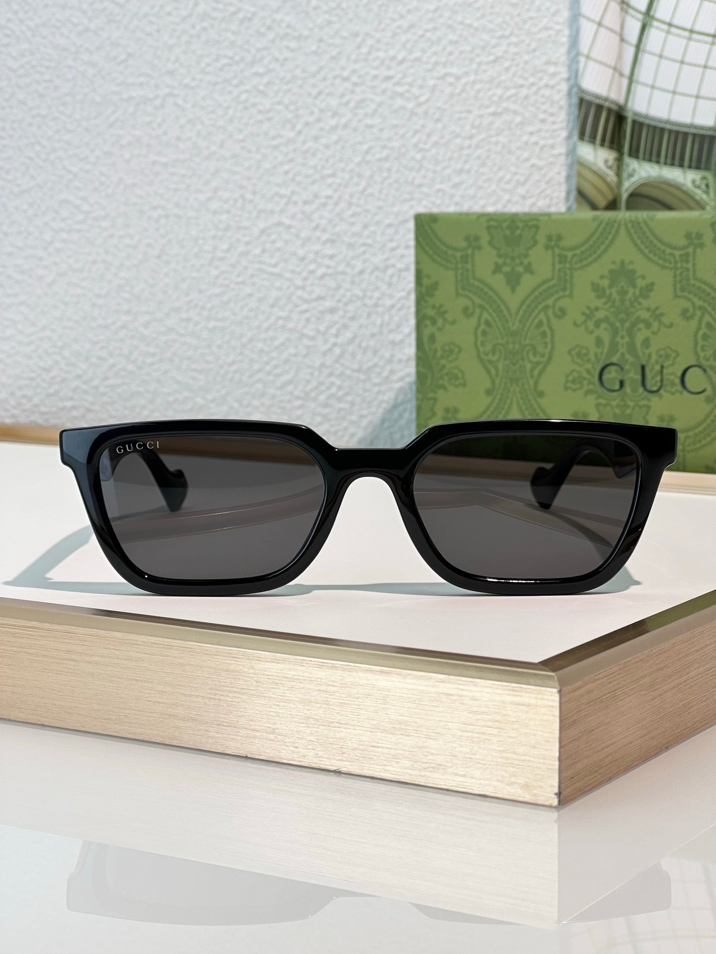 GUCCI GG 1539 Square Sunglasses  ✨