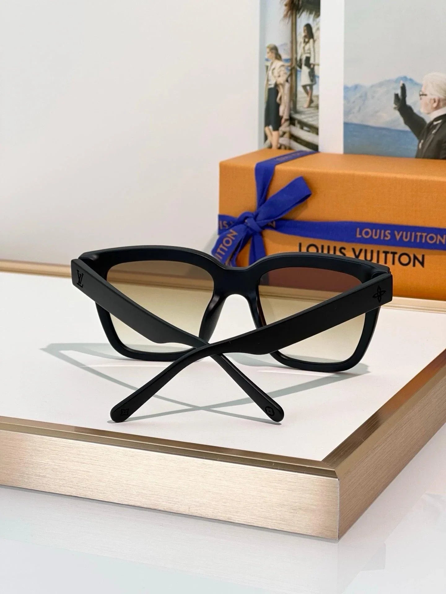 Louis Vuitton Z2455U LV Flash Square Mask Sunglasses ✨ — onlinechics