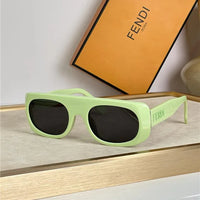 FENDI FF 40095 Logo Fendigraphy Sunglasses✨