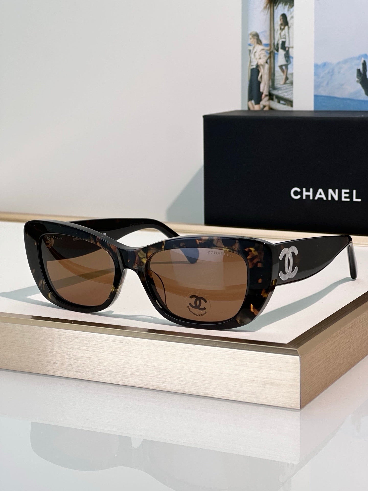 CHANEL A71766 EXCLUSIVE  Butterfly Sunglasses - Chanel Eyewear  🖤