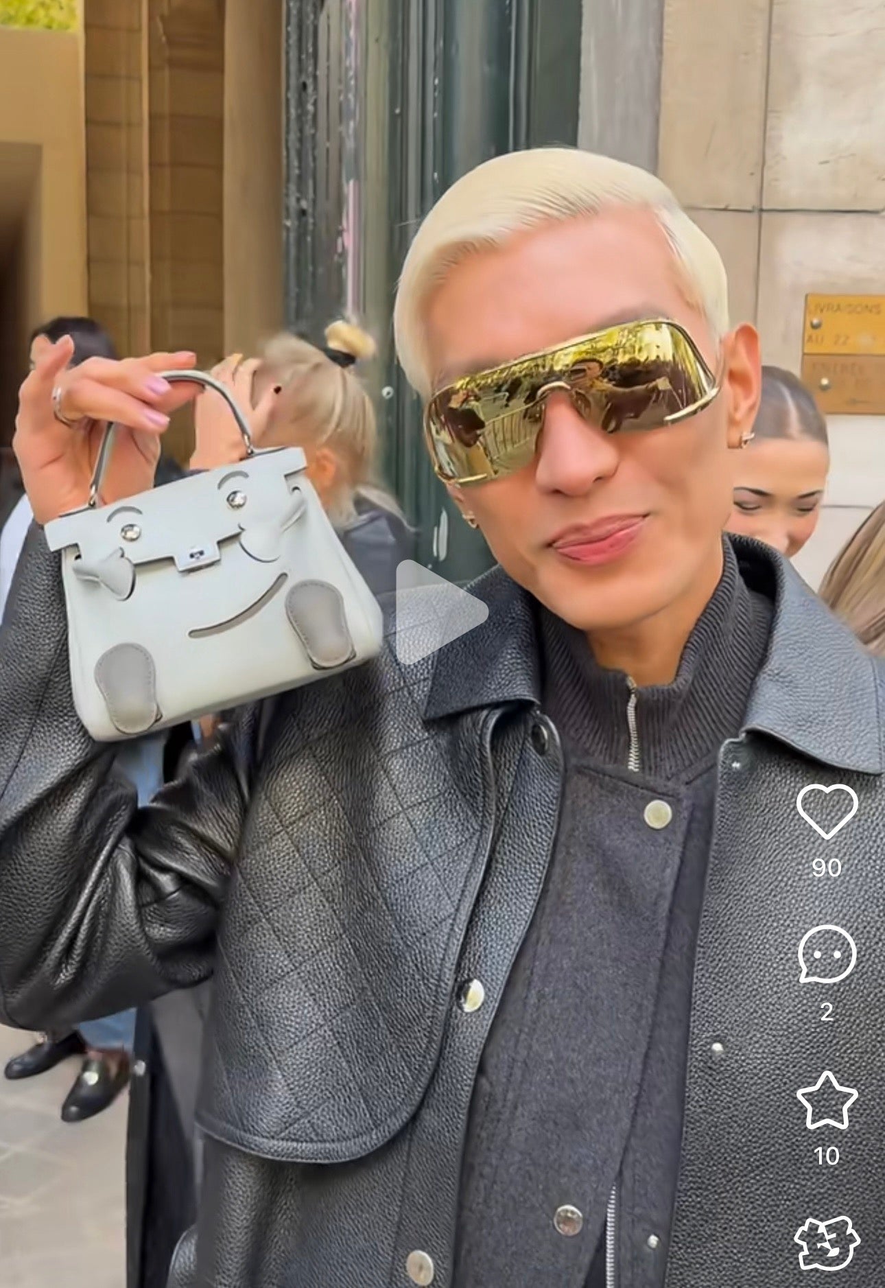 LOEWE  SIGNATURE LW40193U Sunglasses  ✨ - onlinechics.com