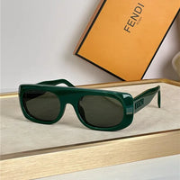 FENDI FF 40095 Logo Fendigraphy Sunglasses✨