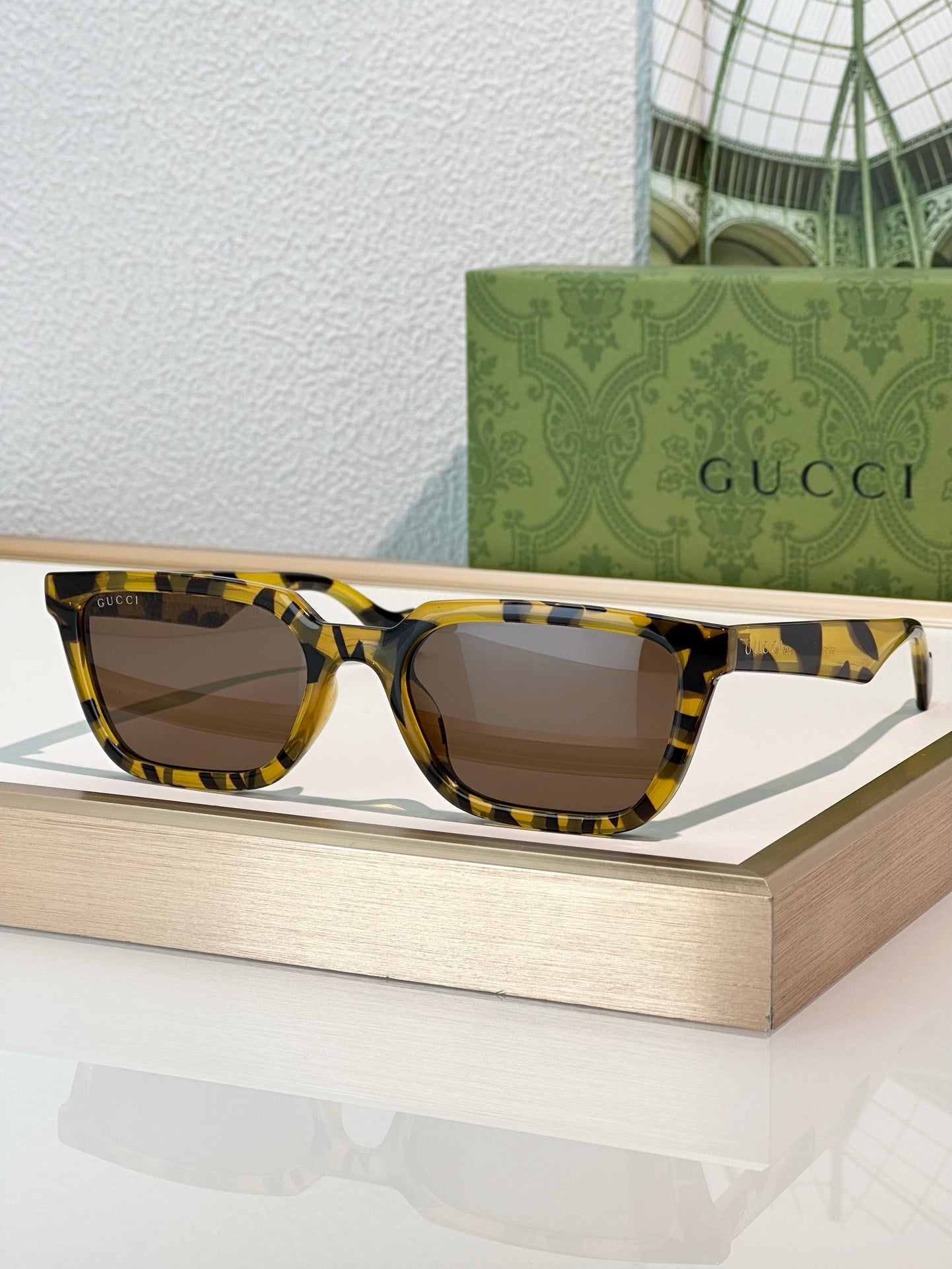 GUCCI GG 1539 Square Sunglasses  ✨