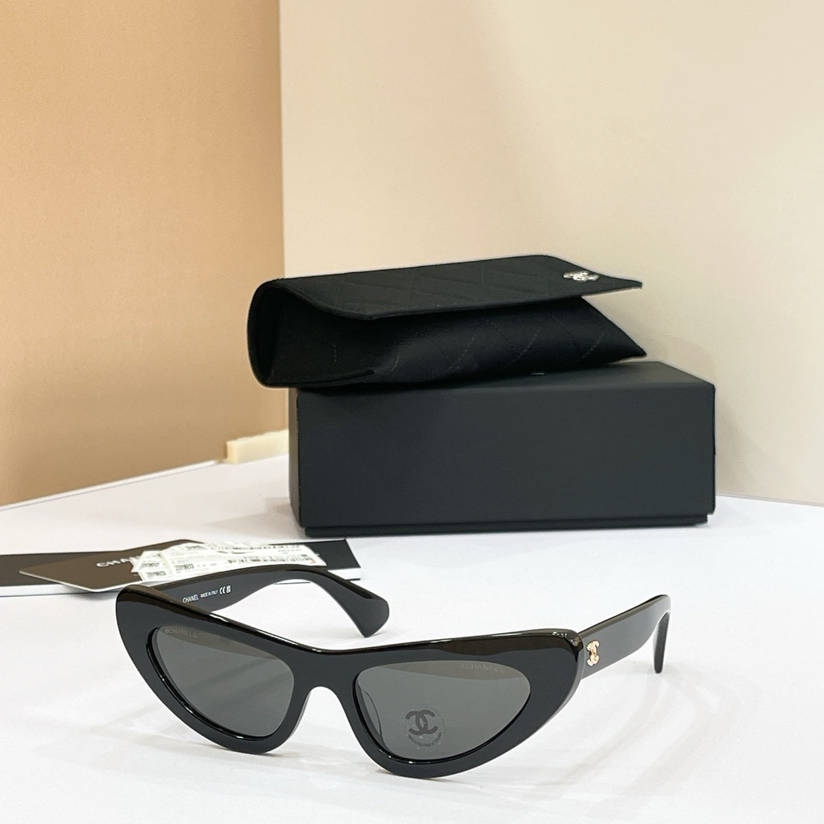 CHANEL 9203 Cat Eye Sunglasses Chanel Eyewear  🖤
