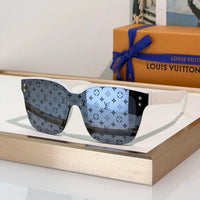 Louis Vuitton Z2455U LV Flash Square Mask Sunglasses ✨