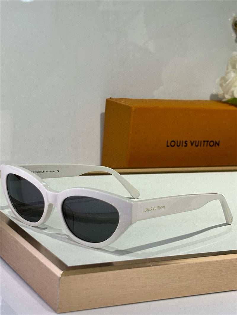 Louis Vuitton Z2481U LV Essential Cat Eye Sunglasses ✨