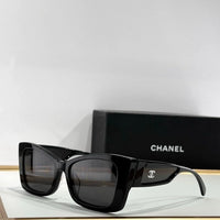 CHANEL 5430 Cat Eye Shape Sunglasses   🖤