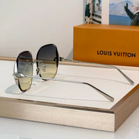 Louis Vuitton Z3169U Flower Edge Metal Square Sunglasses   ✨