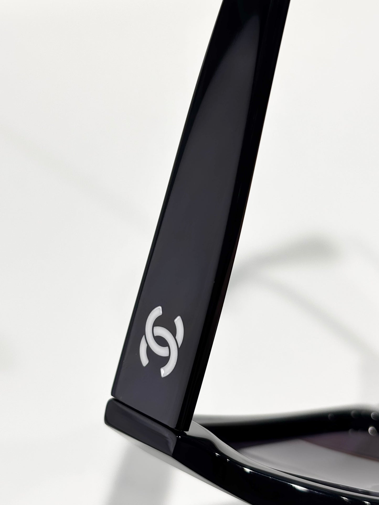 CHANEL A71765 EXCLUSIVE  Cat Eye Sunglasses - Chanel Eyewear  🖤