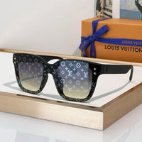 Louis Vuitton Z2455U LV Flash Square Mask Sunglasses ✨