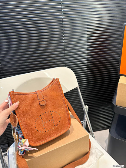 HERMES mini Evelyne 29 shoulder bag ✨ - onlinechics.com