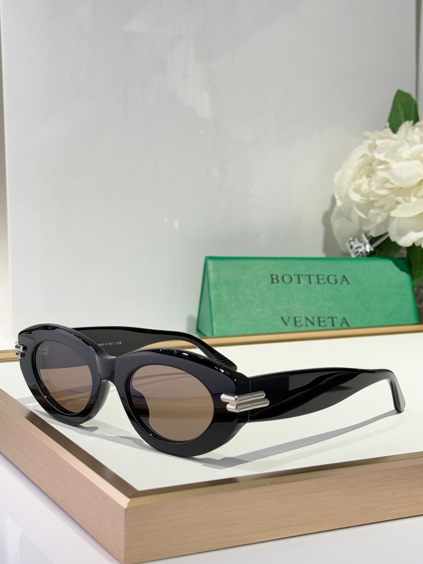 BOTTEGA VENETA BV1322S  Women's Sunglasses💚