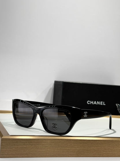 CHANEL A71765 EXCLUSIVE  Cat Eye Sunglasses - Chanel Eyewear  🖤
