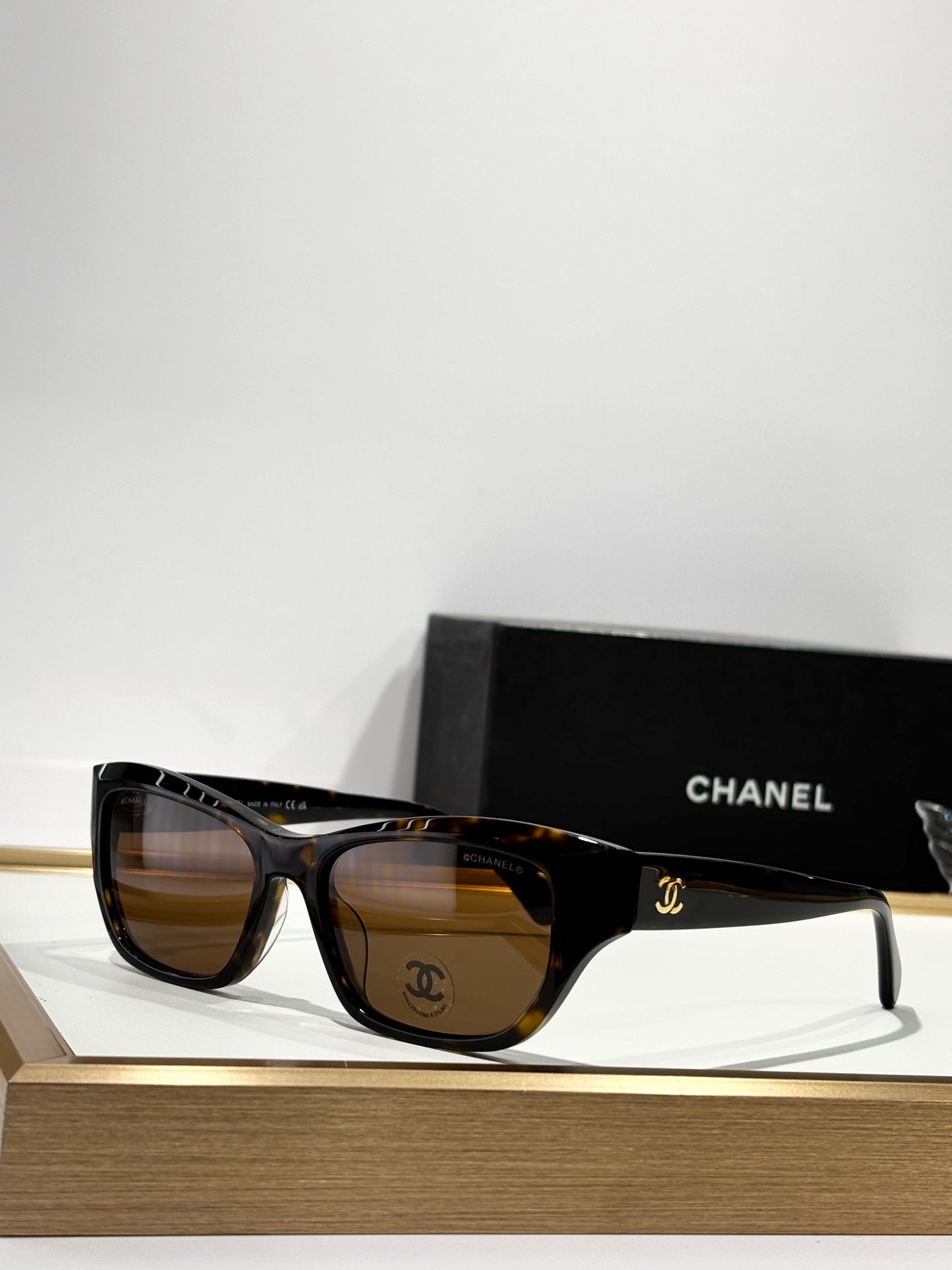 CHANEL A71765 EXCLUSIVE  Cat Eye Sunglasses - Chanel Eyewear  🖤