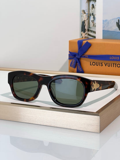 Louis Vuitton Z3048U LV Frog Round Square Sunglasses  ✨ - onlinechics.com