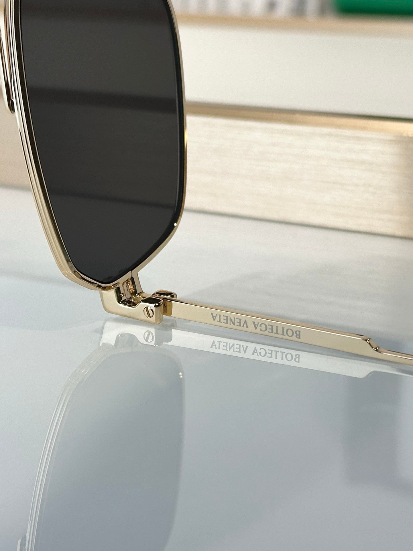 BOTTEGA VENETA BV1128S Unisex Sunglasses💚 | onlinechics