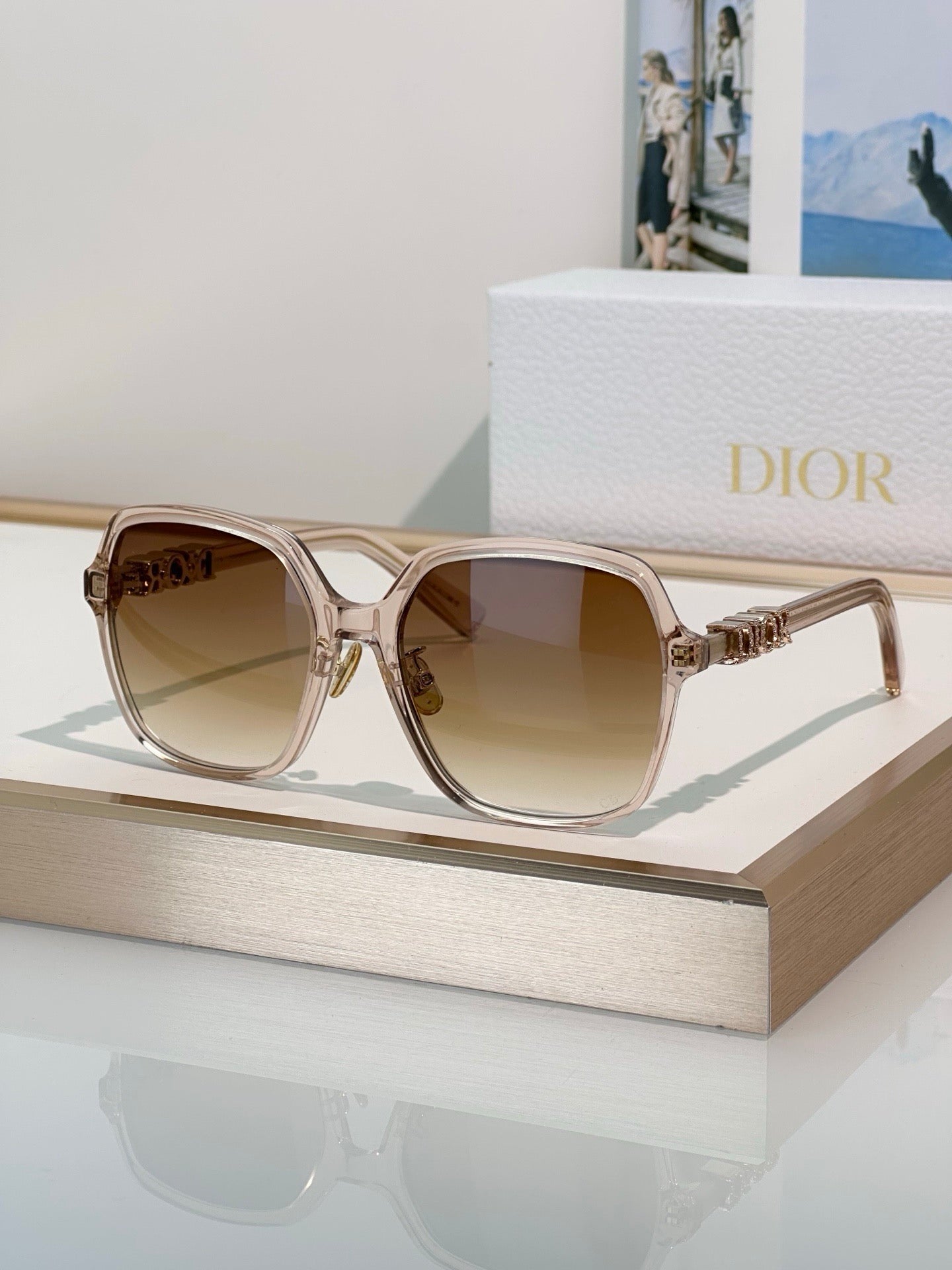 DIOR CD DiorTreasure S1F Square  Sunglasses ✨