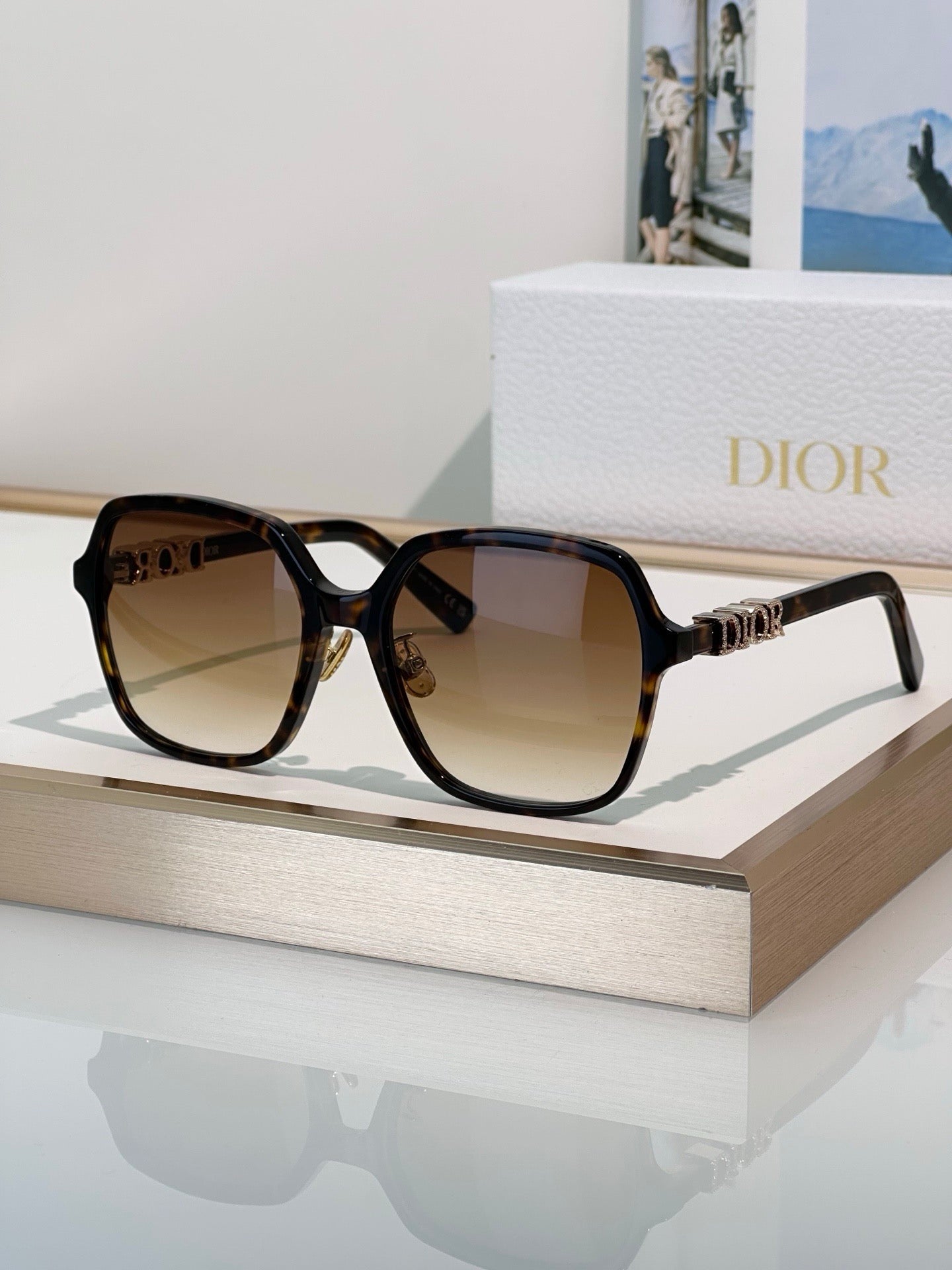 DIOR CD DiorTreasure S1F Square  Sunglasses ✨