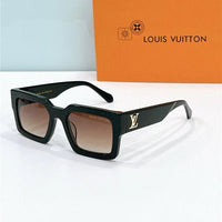 Louis Vuitton Z2076E  LV Clash Low Square Sunglasses ✨
