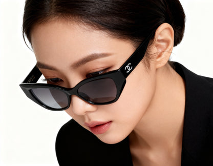 CHANEL A71765 EXCLUSIVE  Cat Eye Sunglasses - Chanel Eyewear  🖤