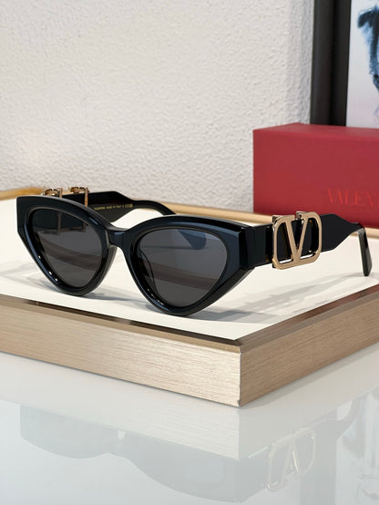 -  Valentino KYLIE JENNER V-Due Acetate & Titanium Cat-Eye Sunglasses✨ - onlinechics.com