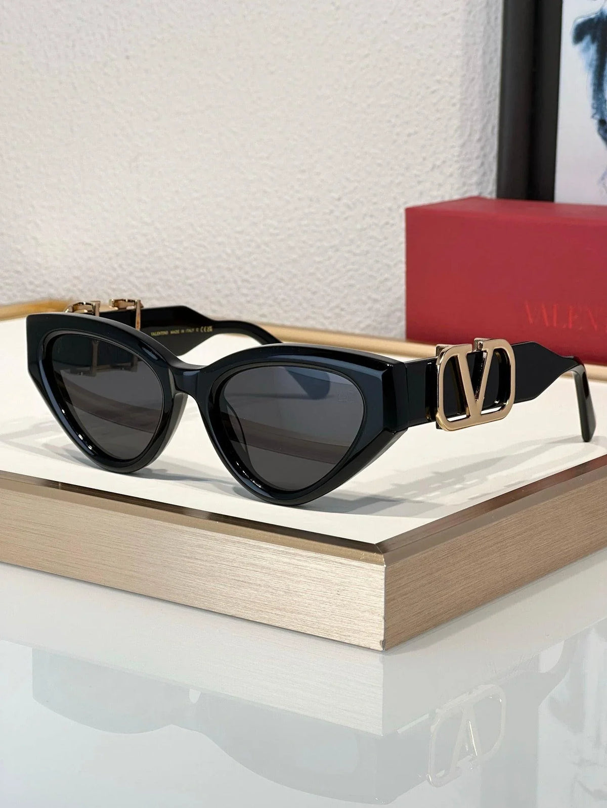 '-  Valentino KYLIE JENNER V-Due Acetate & Titanium Cat-Eye Sunglasses✨