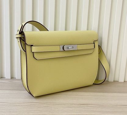 HERMES Kelly Depeches 25 Pouch Togo  ✨ - onlinechics.com