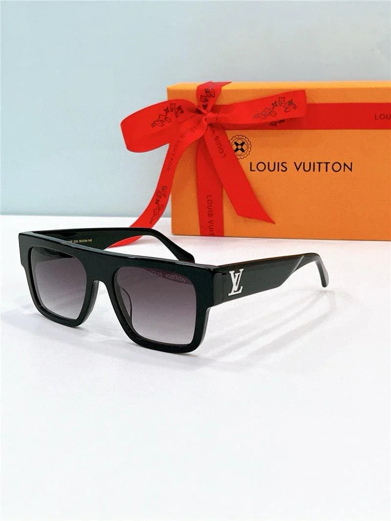 Louis Vuitton Z2125W LV Clash Square Large Sunglasses ✨ — onlinechics