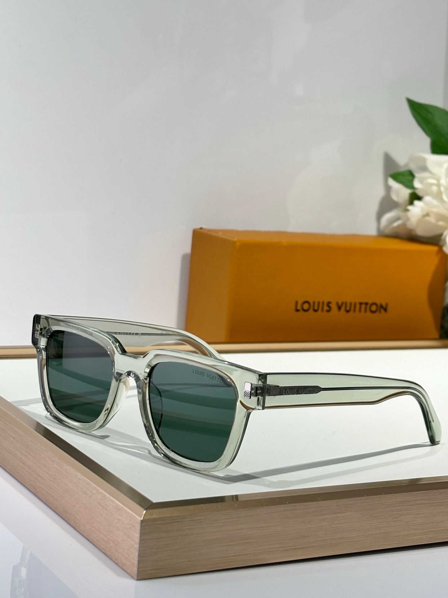 Louis Vuitton Z2631E LV Escape Square  Sunglasses  ✨