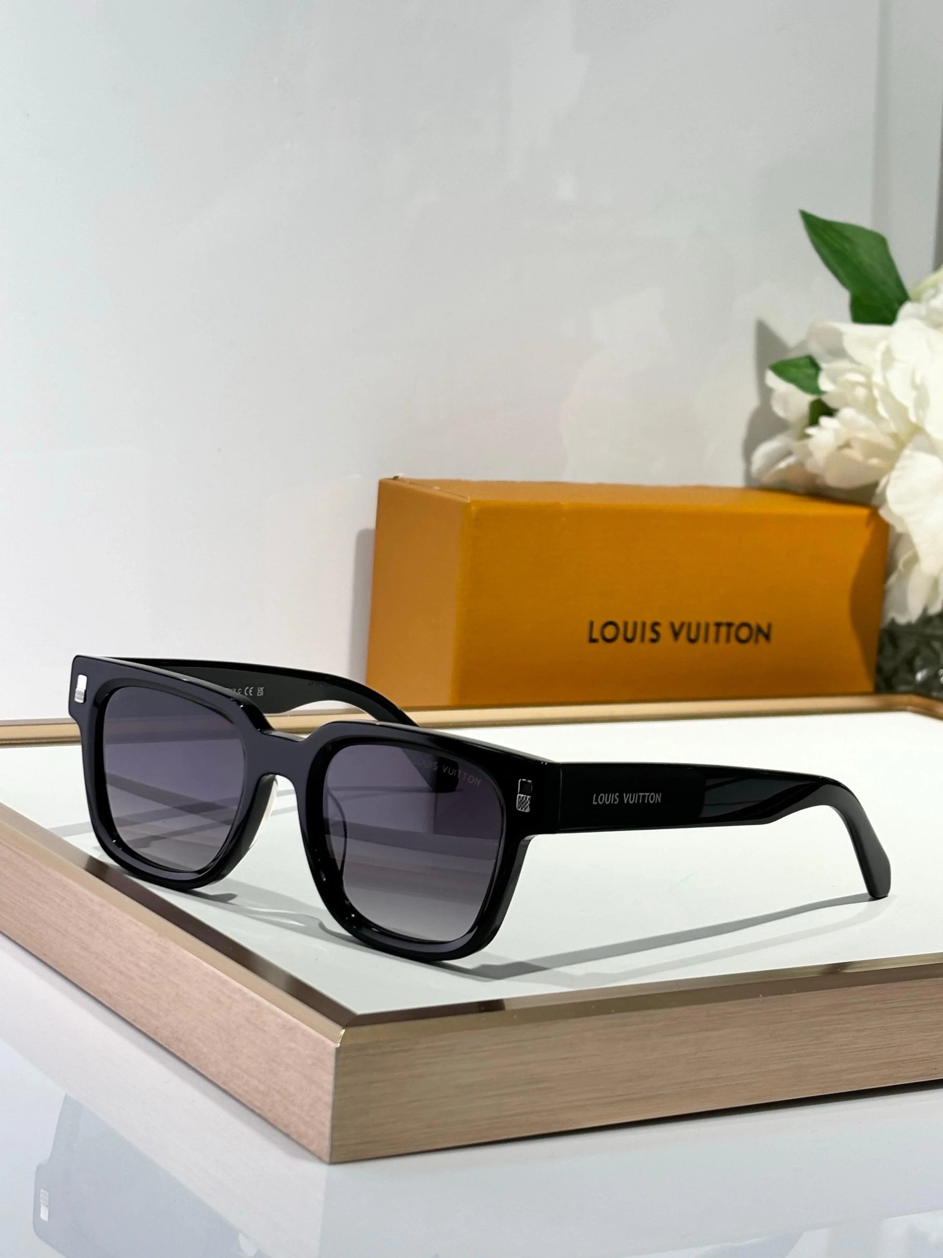 Louis Vuitton Z2631E LV Escape Square Sunglasses ✨ — onlinechics