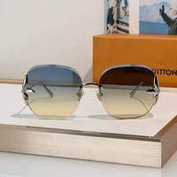 Louis Vuitton Z3169U Flower Edge Metal Square Sunglasses   ✨