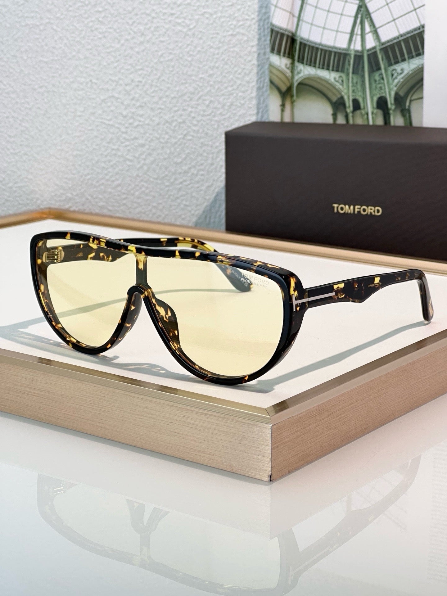 TOM FORD ACHILLES FT1182/S  Sunglasses 🔱